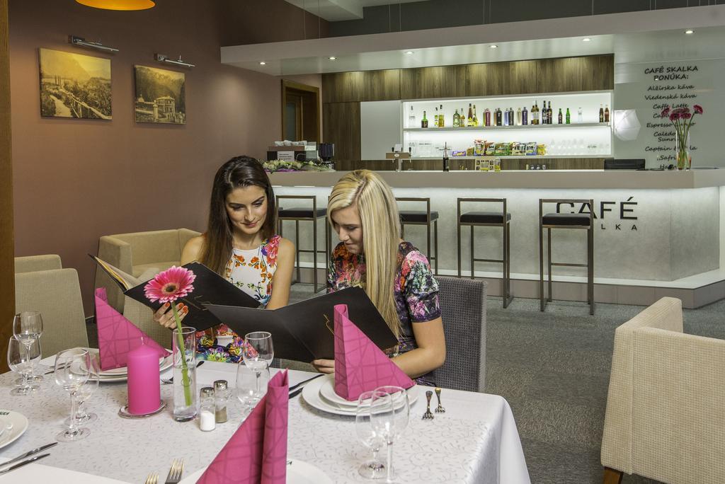 Hotel Skalka Rajecké Teplice Exteriör bild