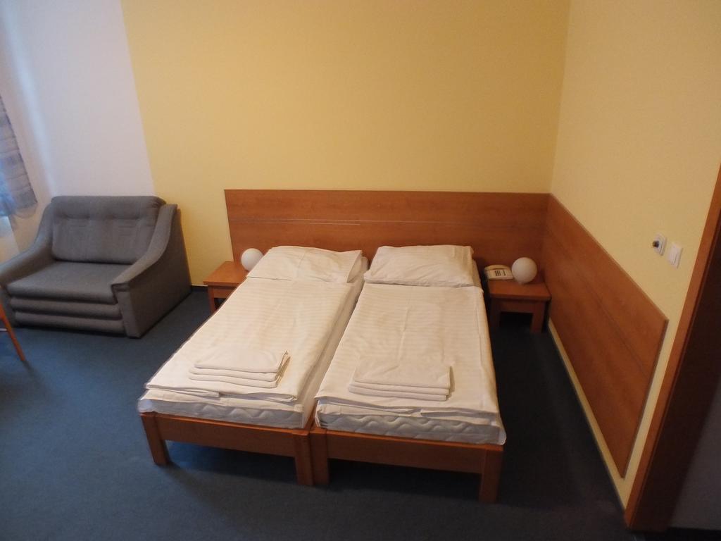 Hotel Skalka Rajecké Teplice Exteriör bild