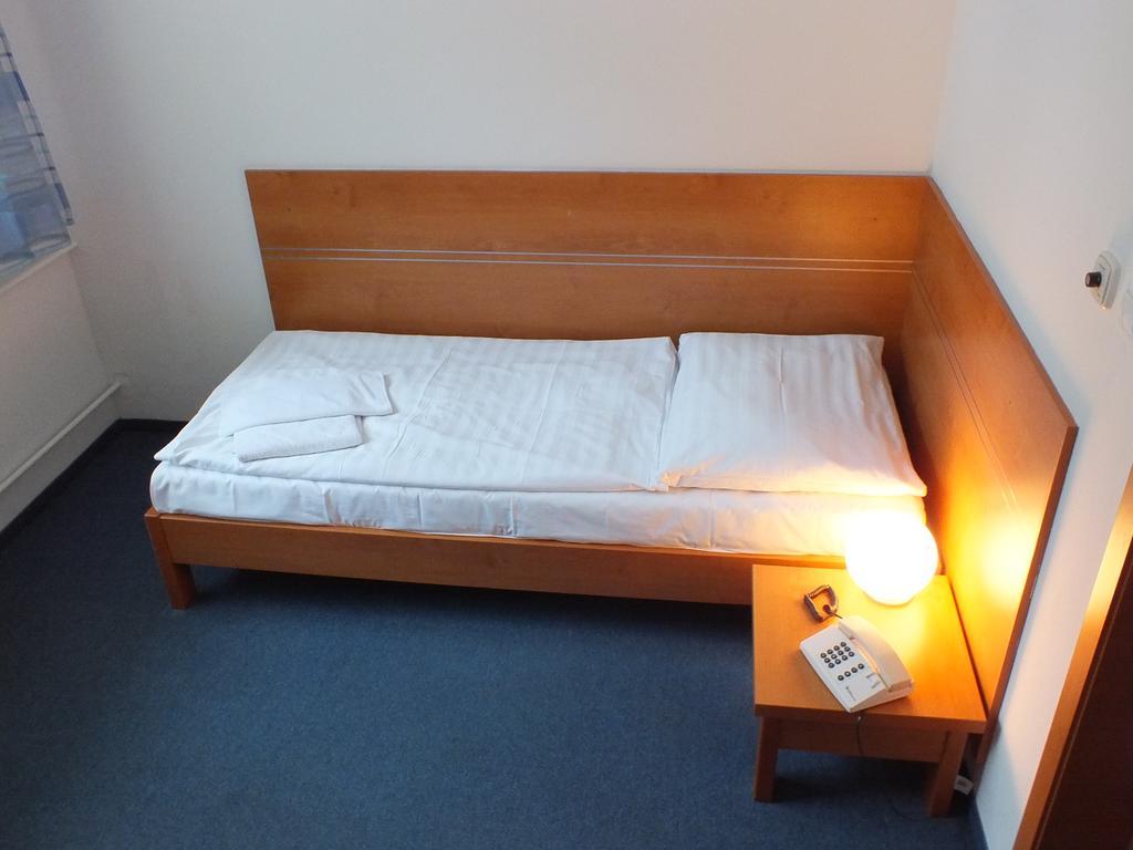 Hotel Skalka Rajecké Teplice Exteriör bild